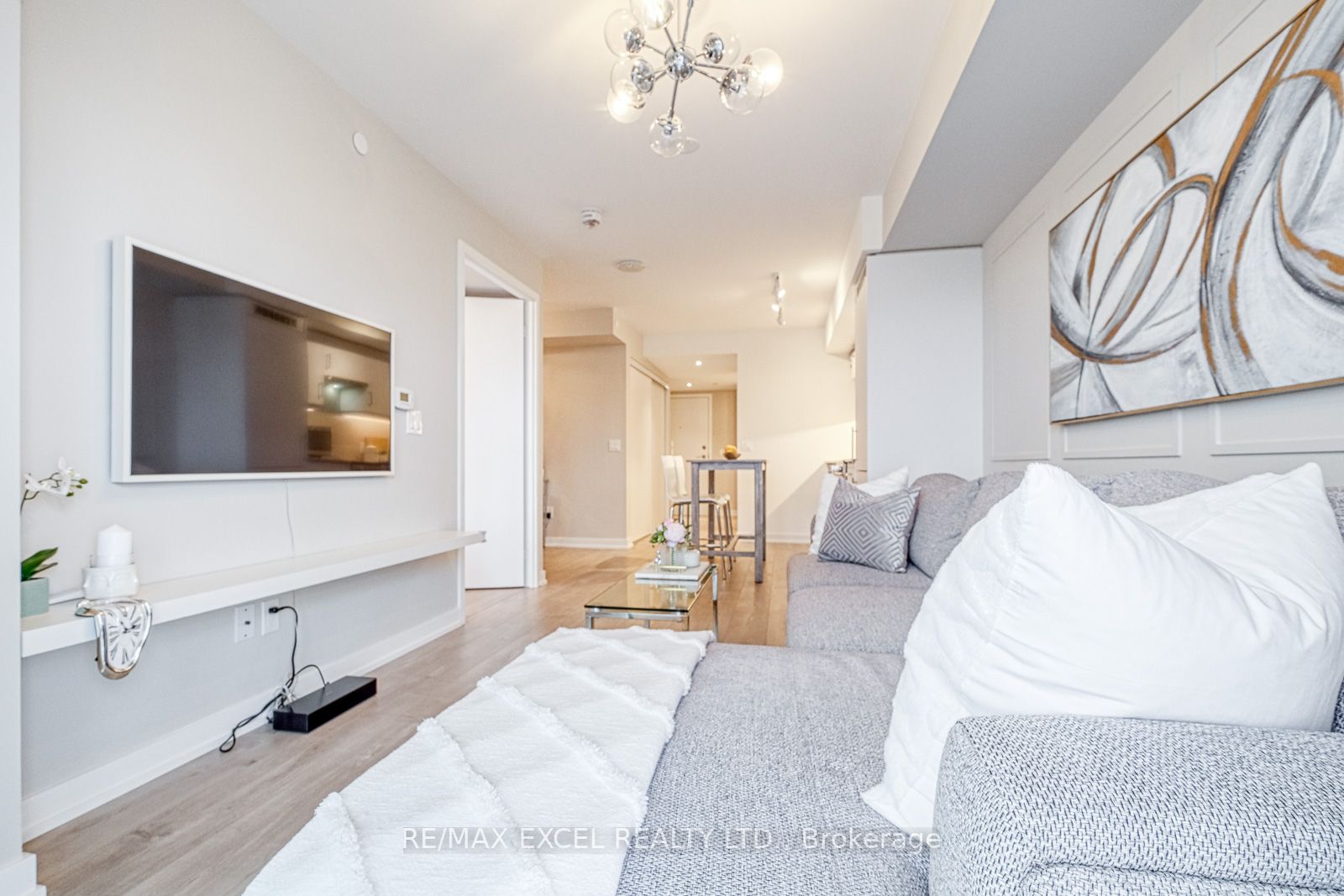 181 Huron St, #502