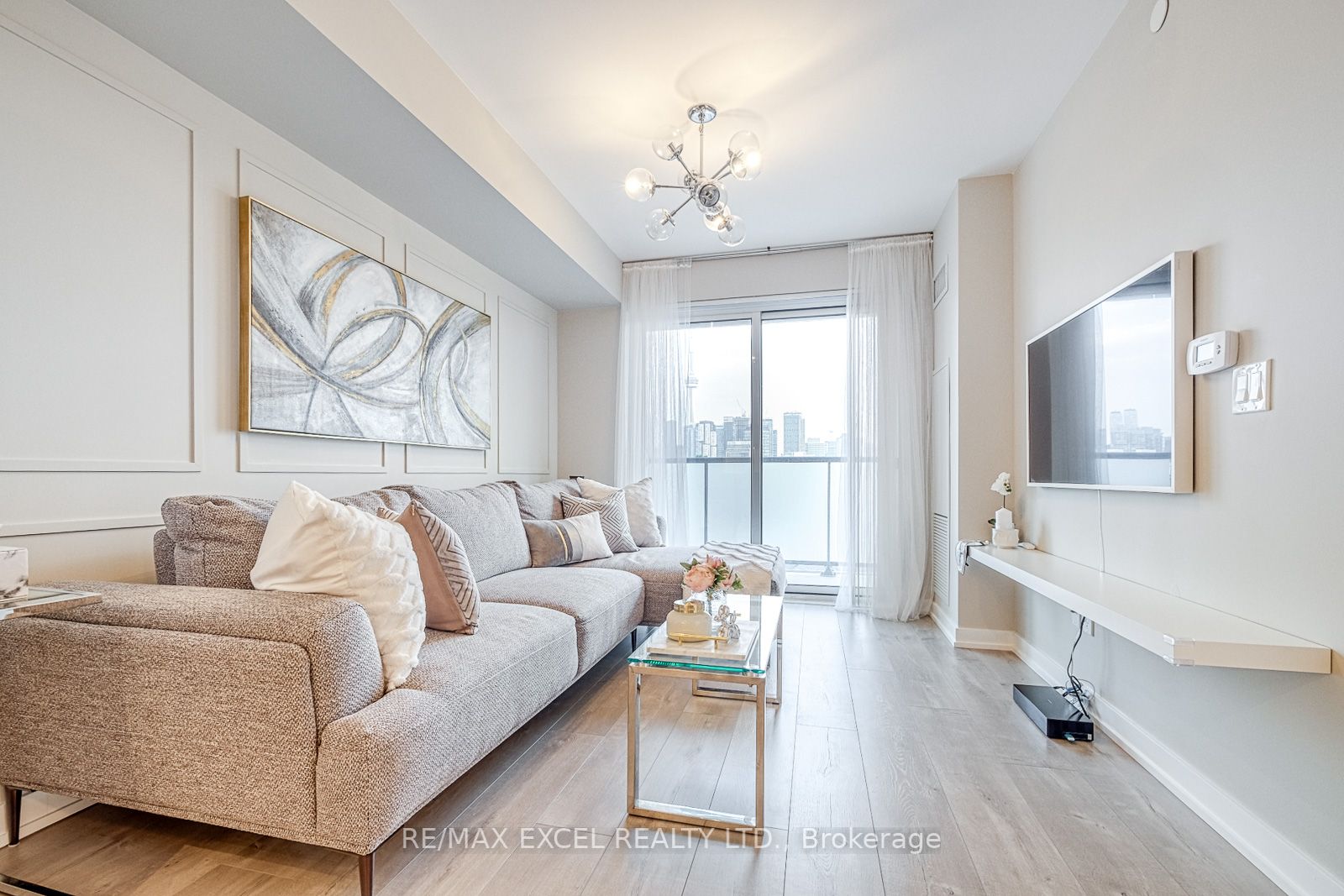 181 Huron St, #502