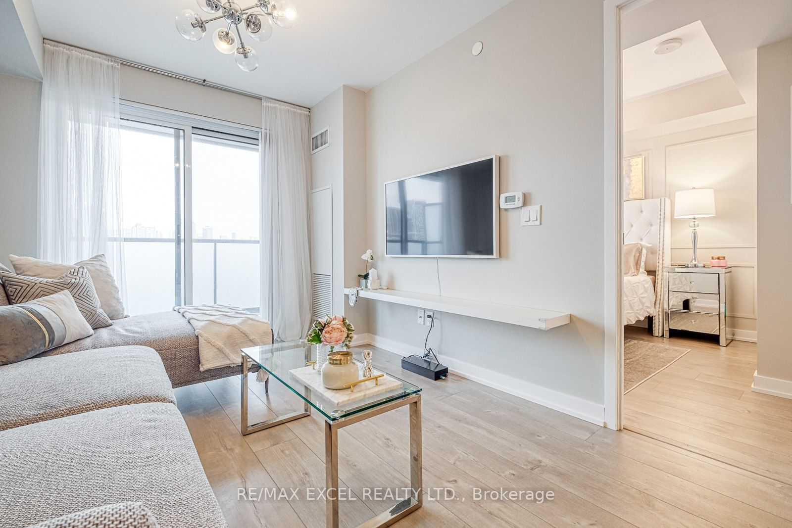 181 Huron St, #502