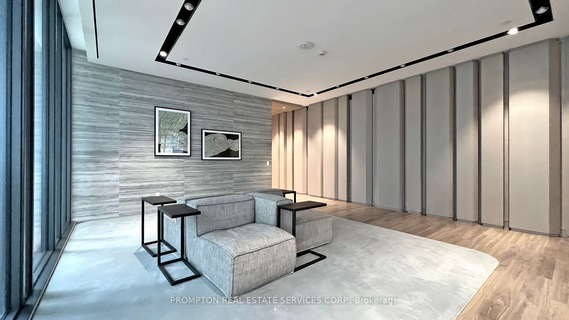 25 Richmond St E, #317