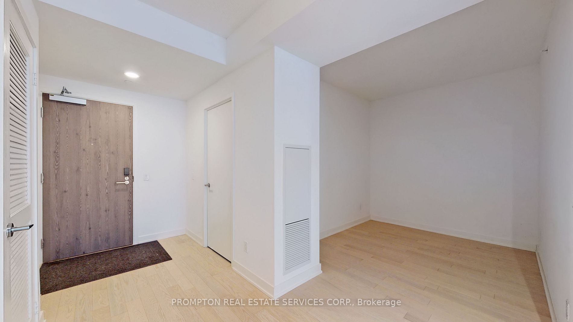 25 Richmond St E, #317