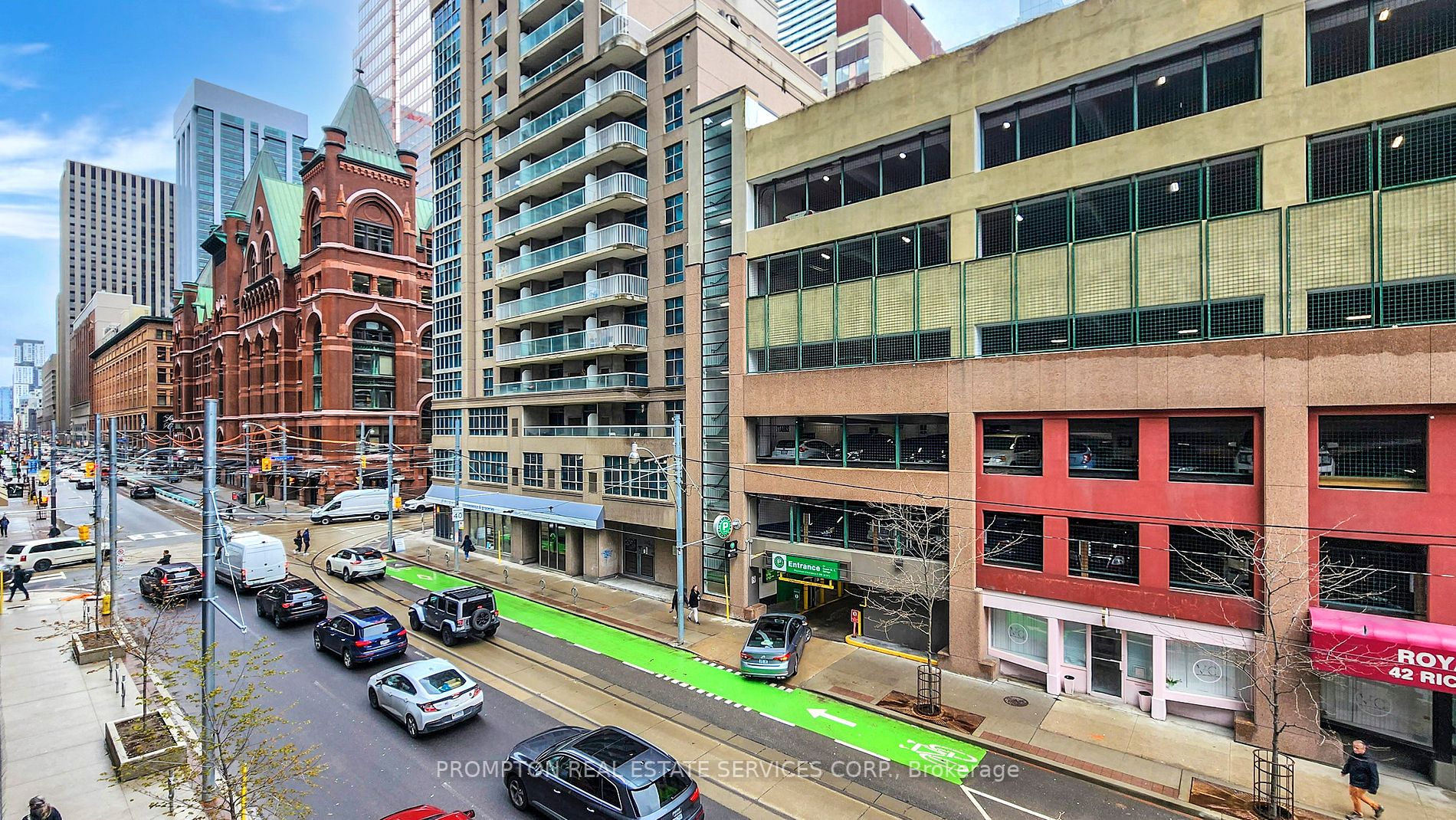 25 Richmond St E, #317
