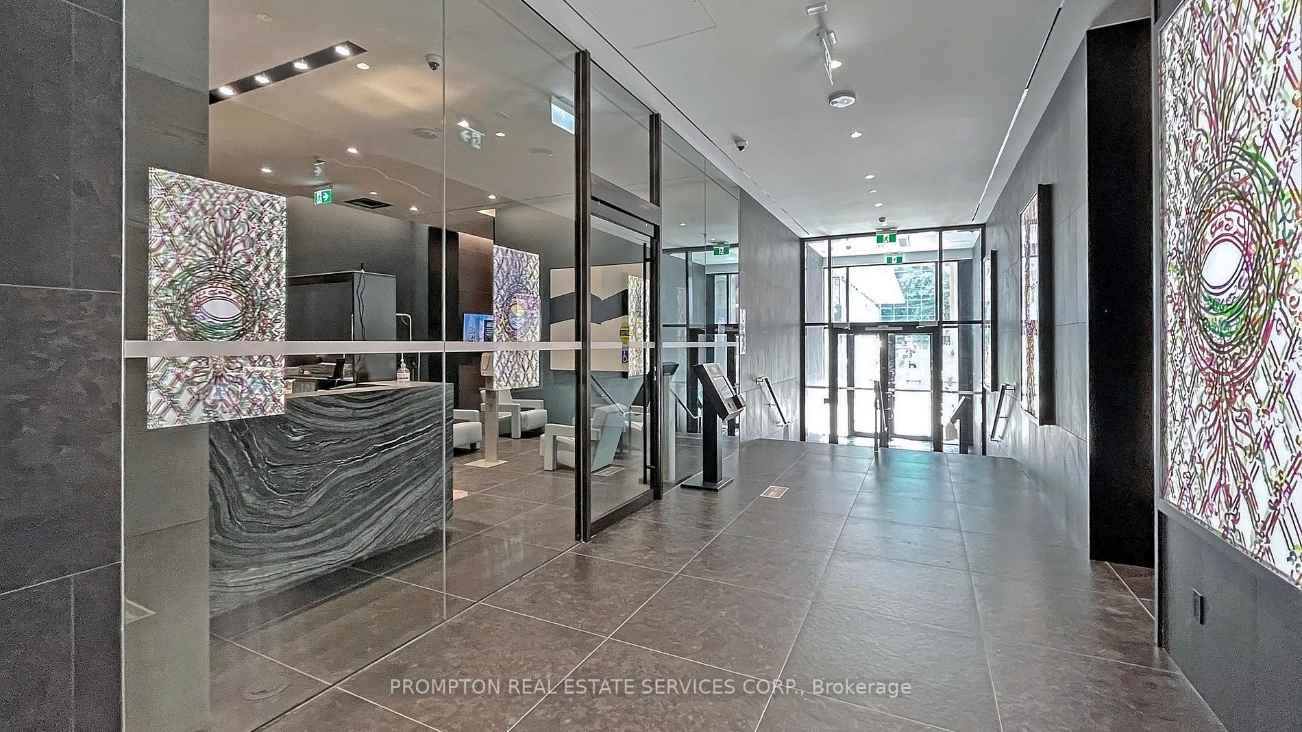 25 Richmond St E, #317