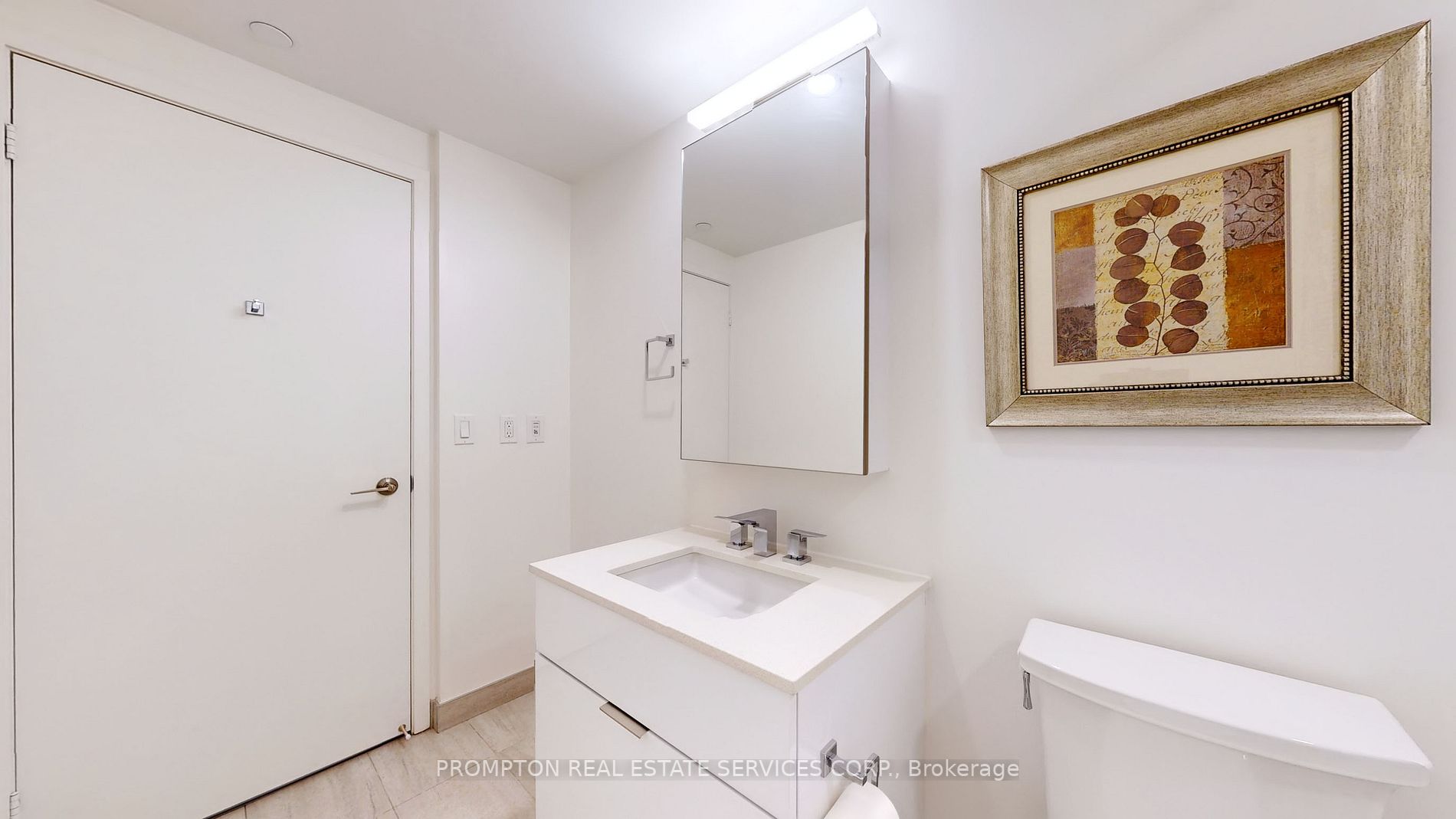 25 Richmond St E, #317