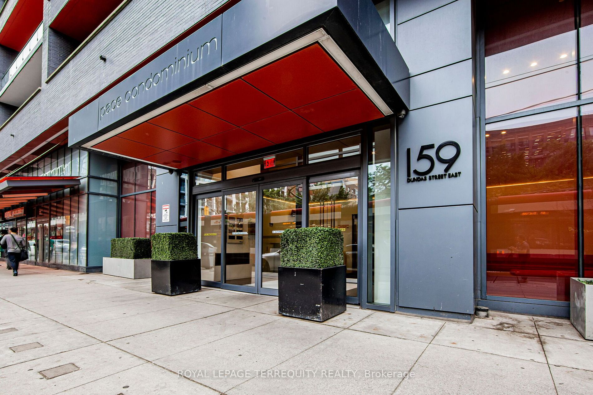 159 Dundas St E, #1601