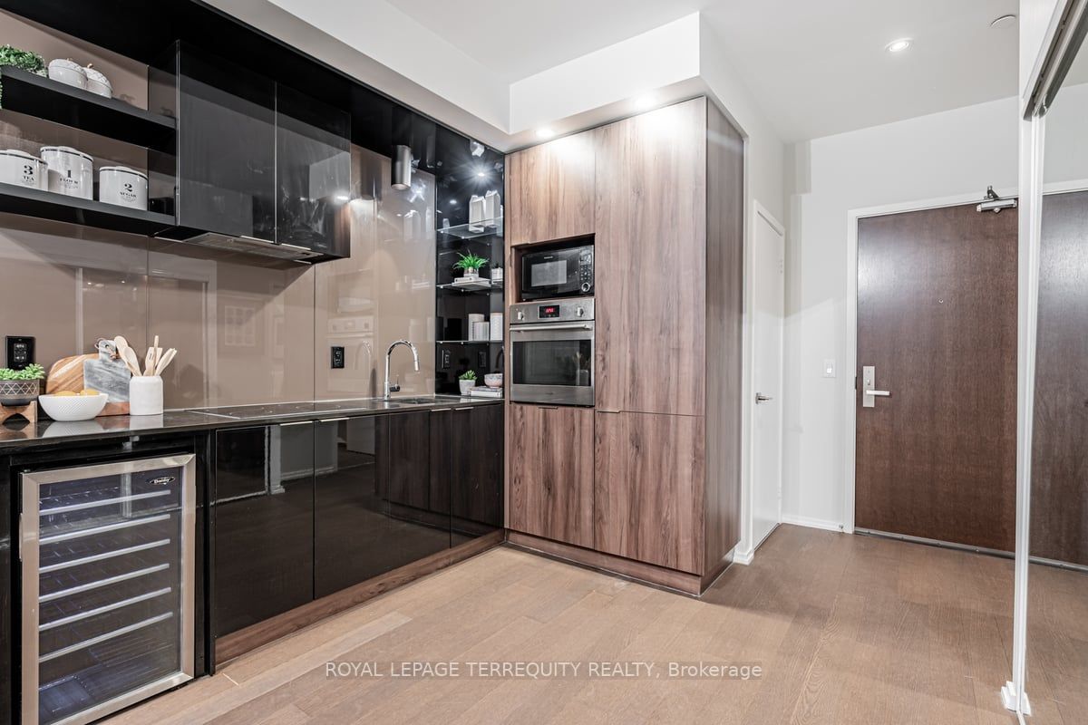 70 Temperance St, #308