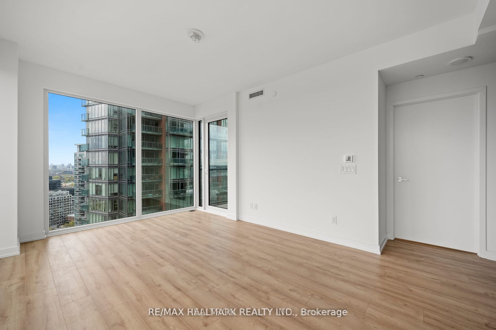 135 East Liberty St, #1905