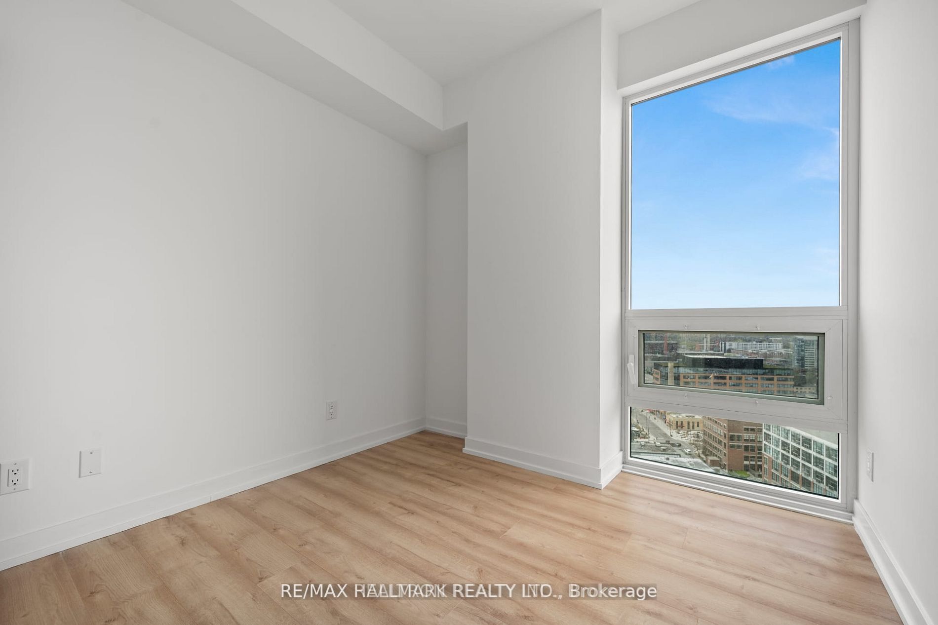 135 East Liberty St, #1905