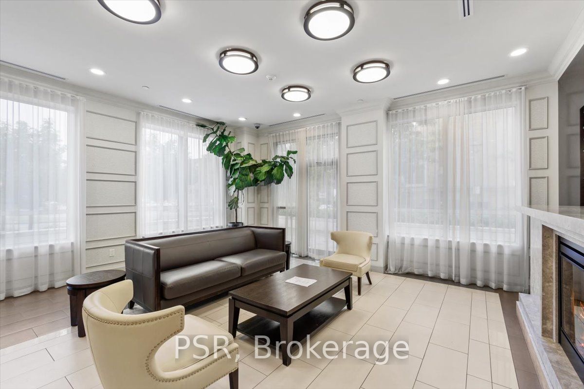 35 Saranac Blvd, #325