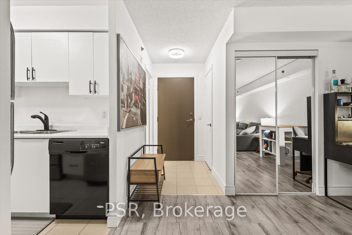 35 Saranac Blvd, #325