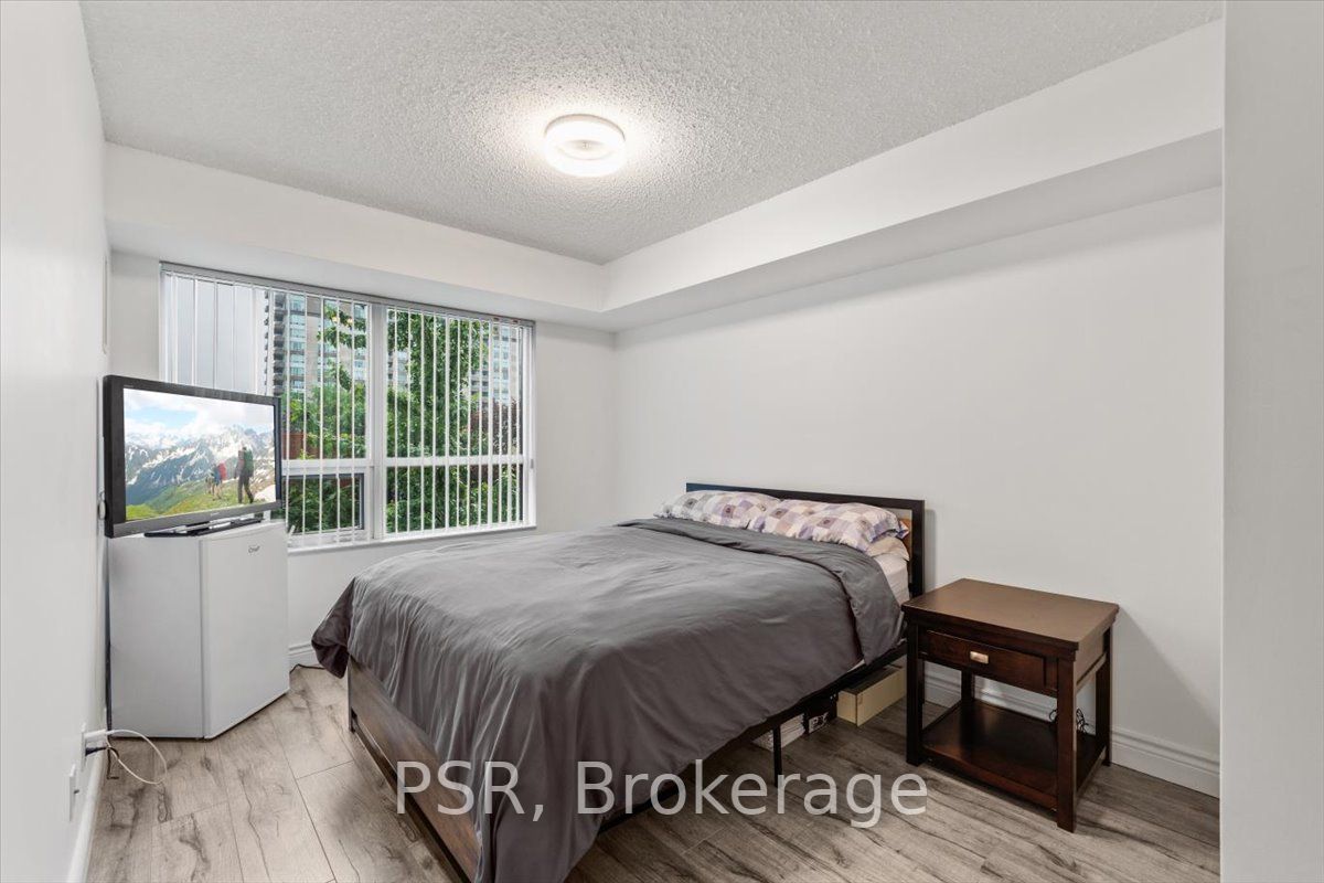 35 Saranac Blvd, #325