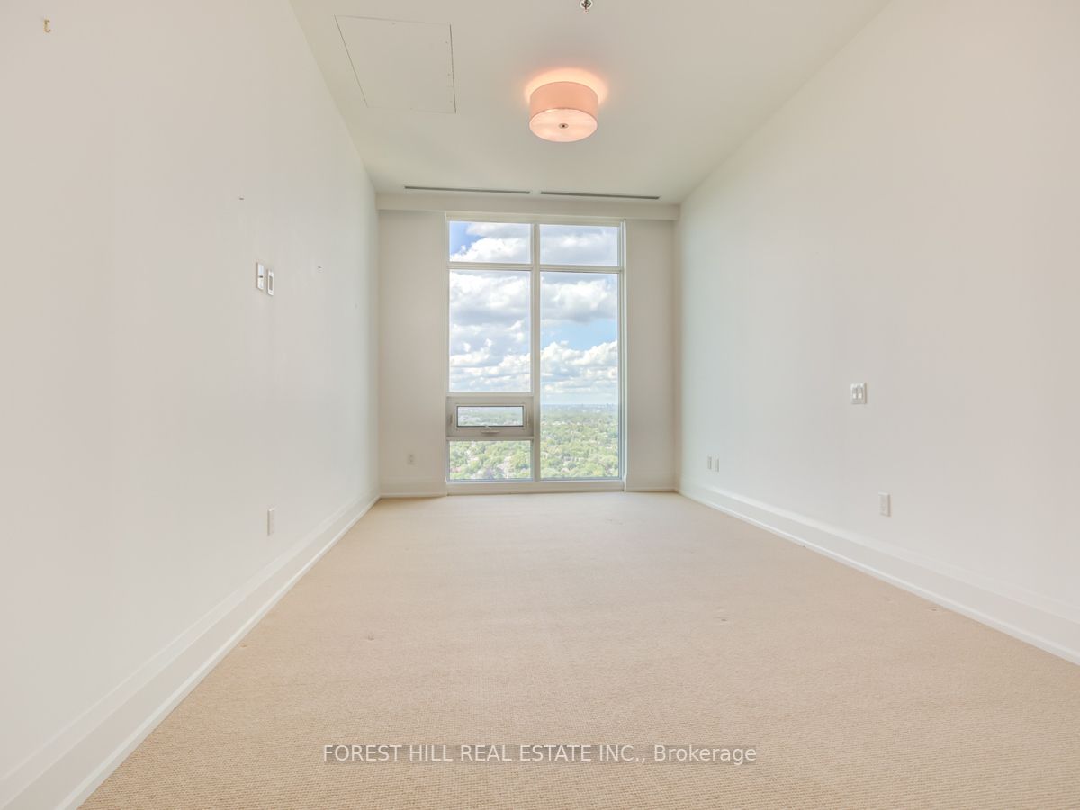320 Tweedsmuir Avenue, #Ph1