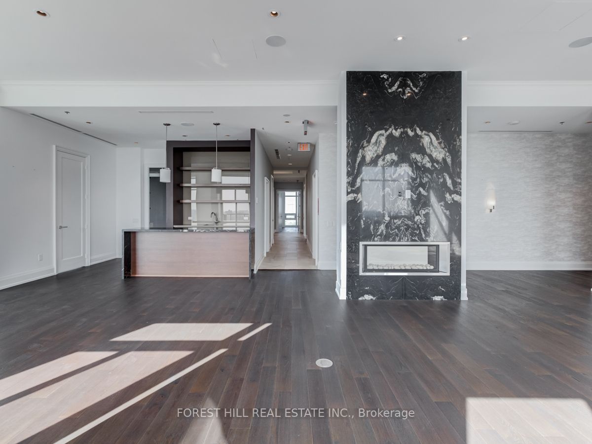 320 Tweedsmuir Avenue, #Ph1