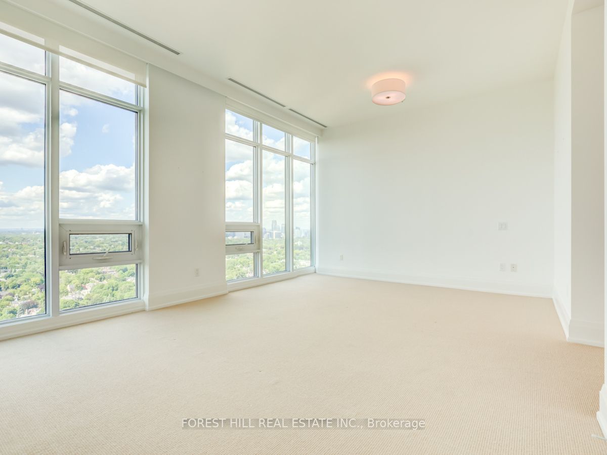 320 Tweedsmuir Avenue, #Ph1