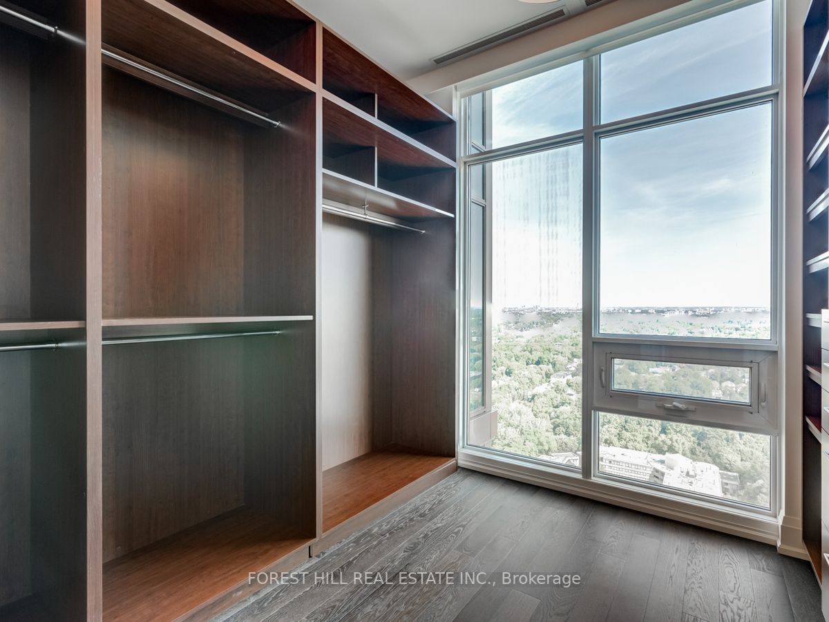 320 Tweedsmuir Avenue, #Ph1