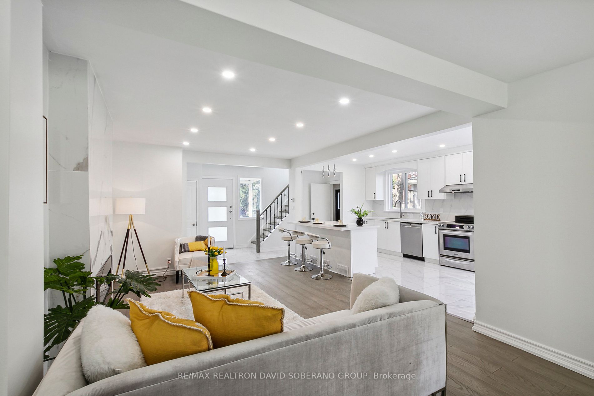 18 Cadillac Ave