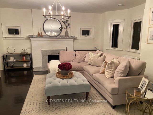 299 Rosewell Avenue