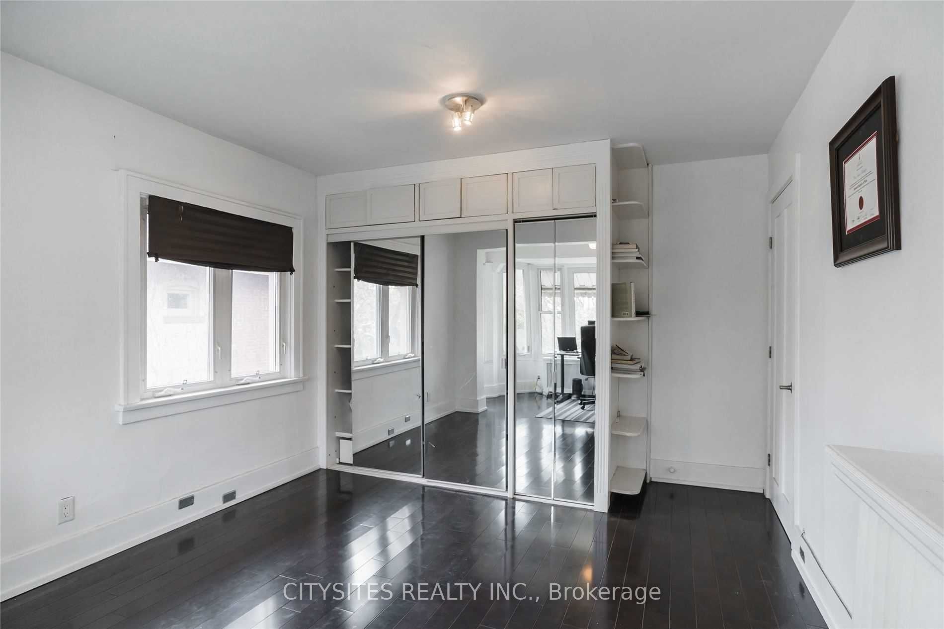 299 Rosewell Avenue