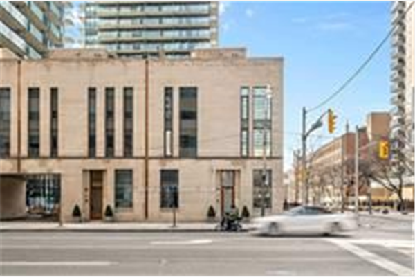 1086 Bay St, Toronto