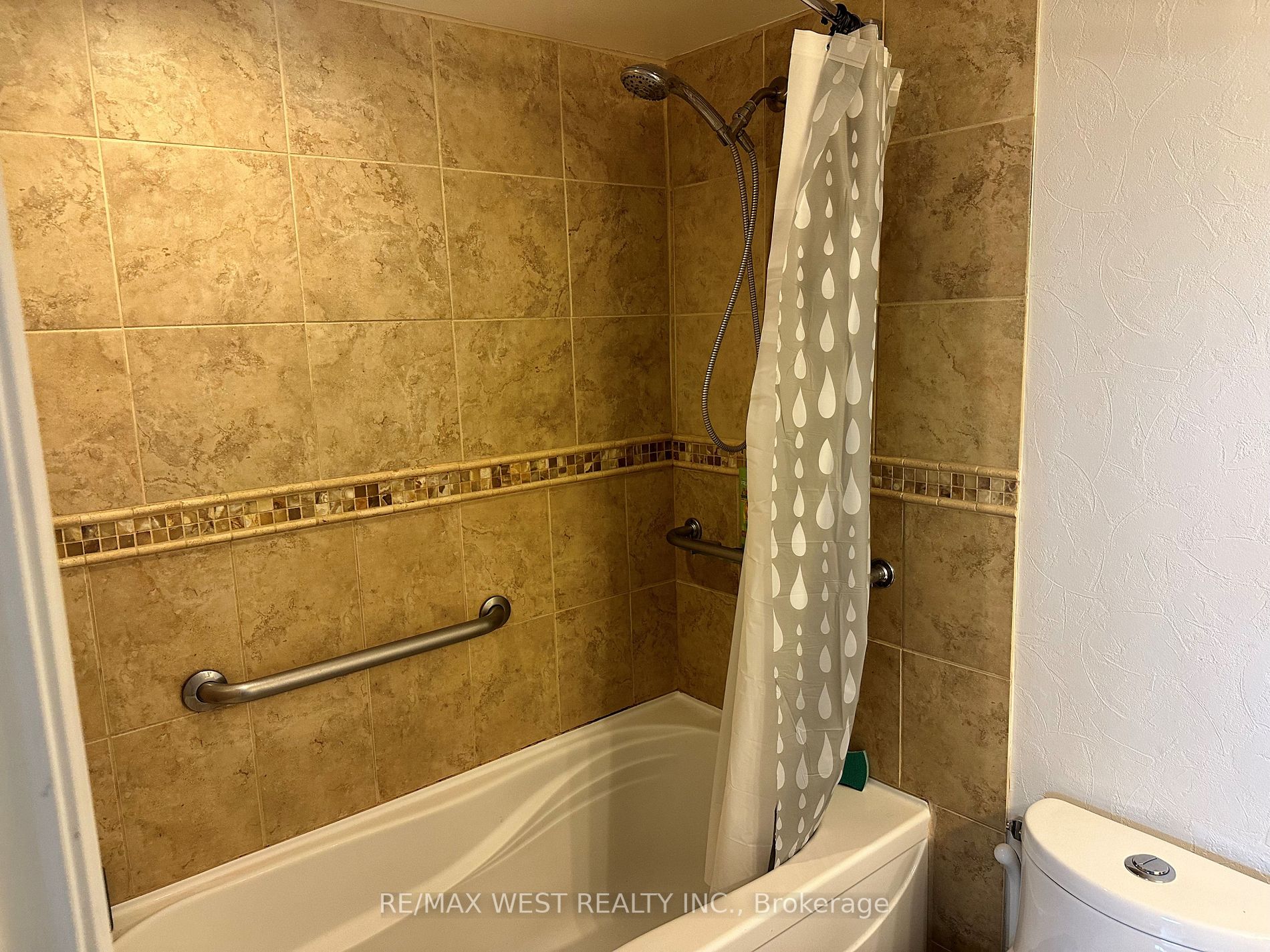 131 Torresdale Ave S, #202