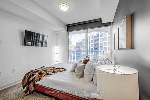 27 Bathurst St, #1001