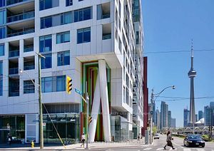 27 Bathurst St, #1001