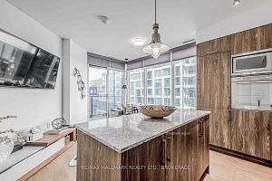27 Bathurst St, #1001