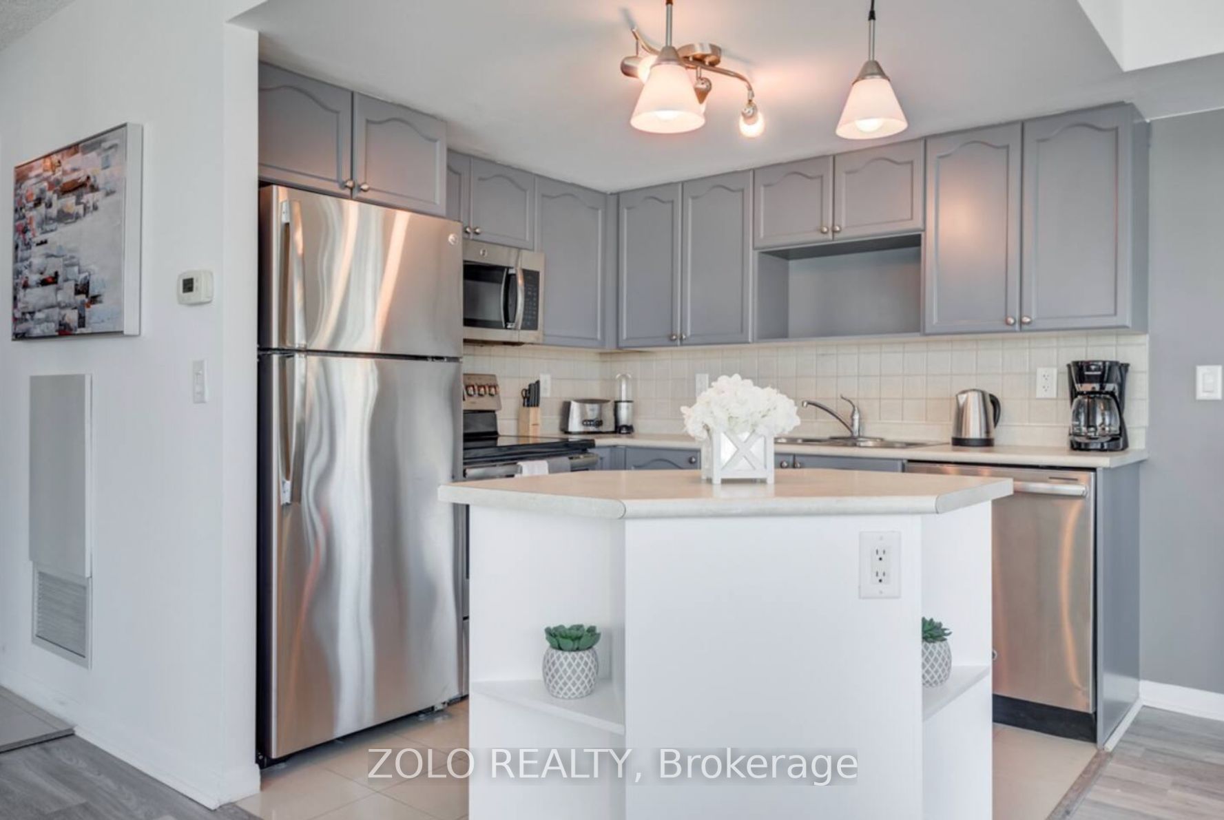 18 Yonge St, #2503