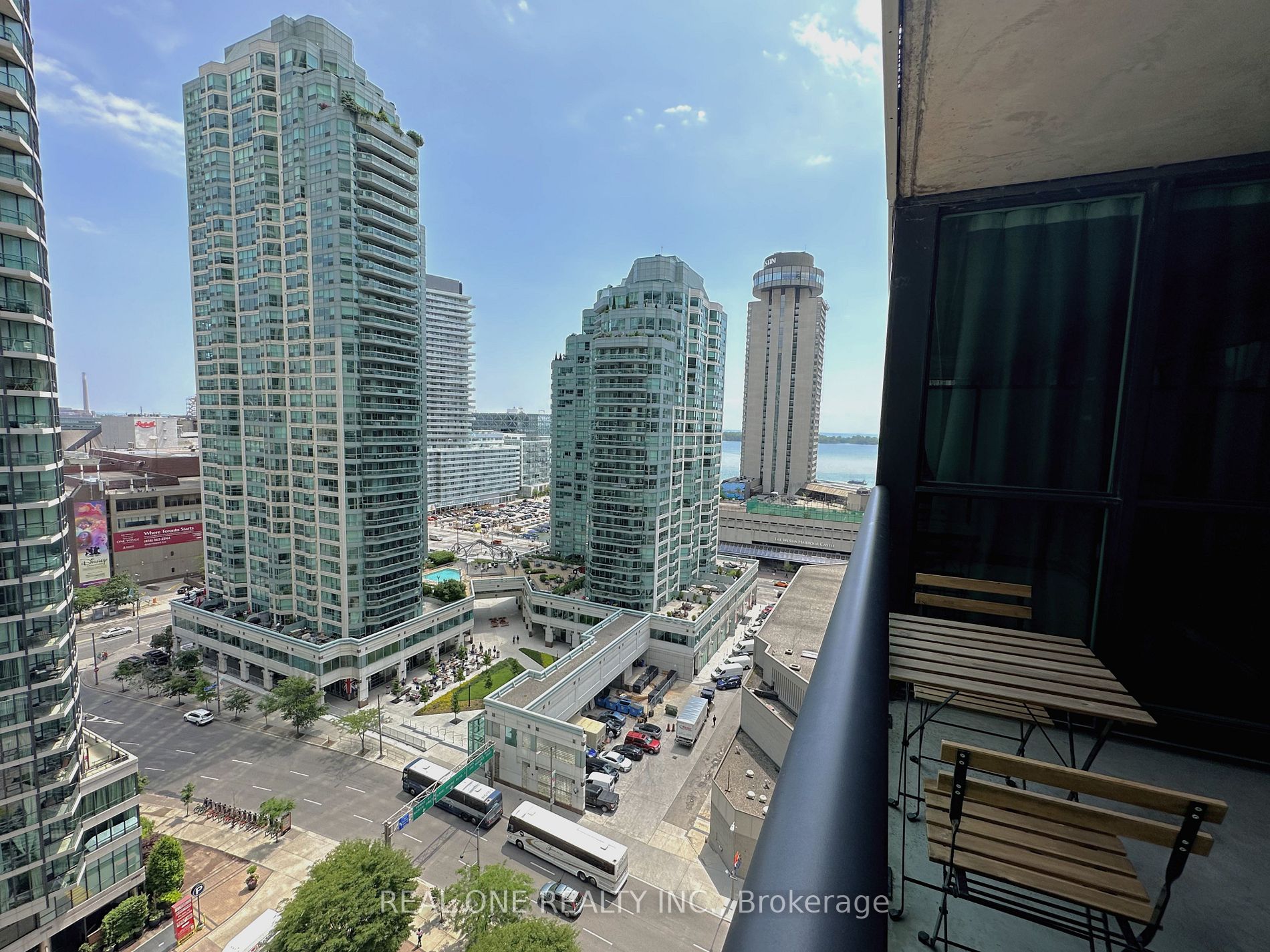 33 Bay St, #1607