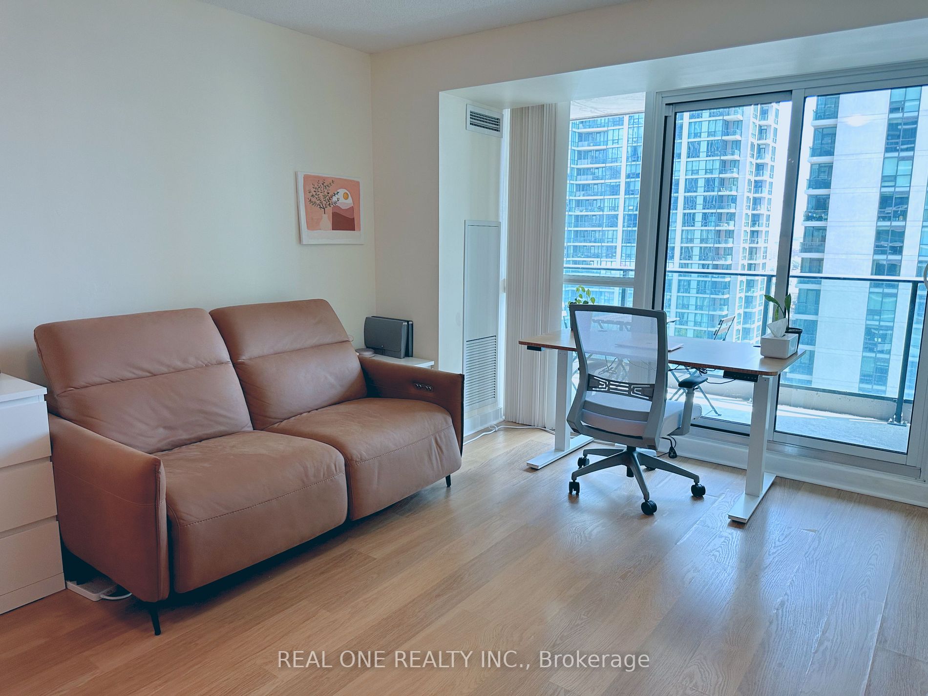 33 Bay St, #1607