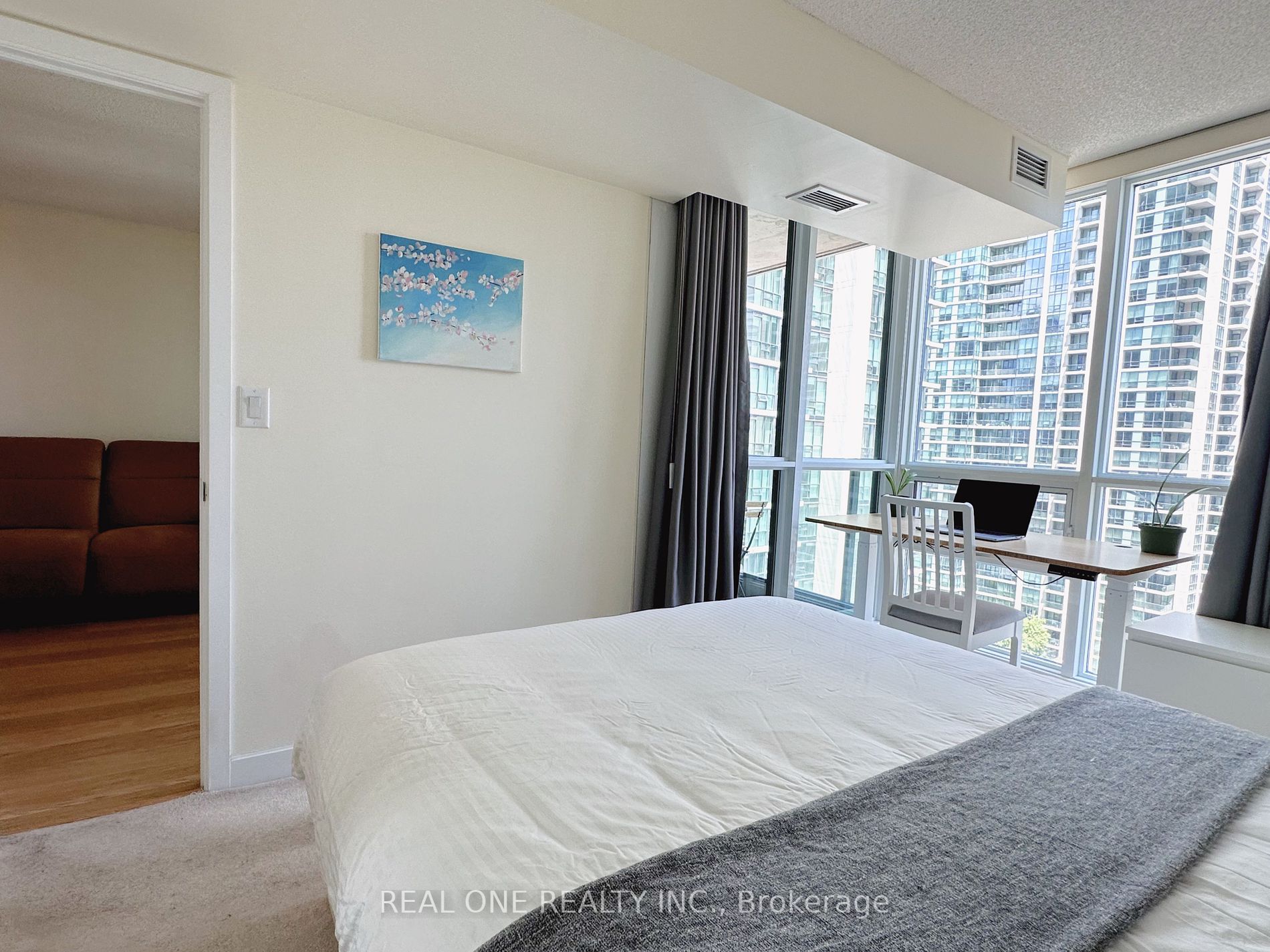 33 Bay St, #1607