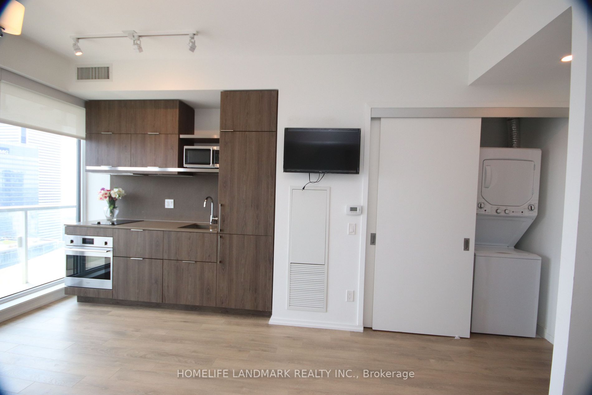 197 Yonge St, #5508