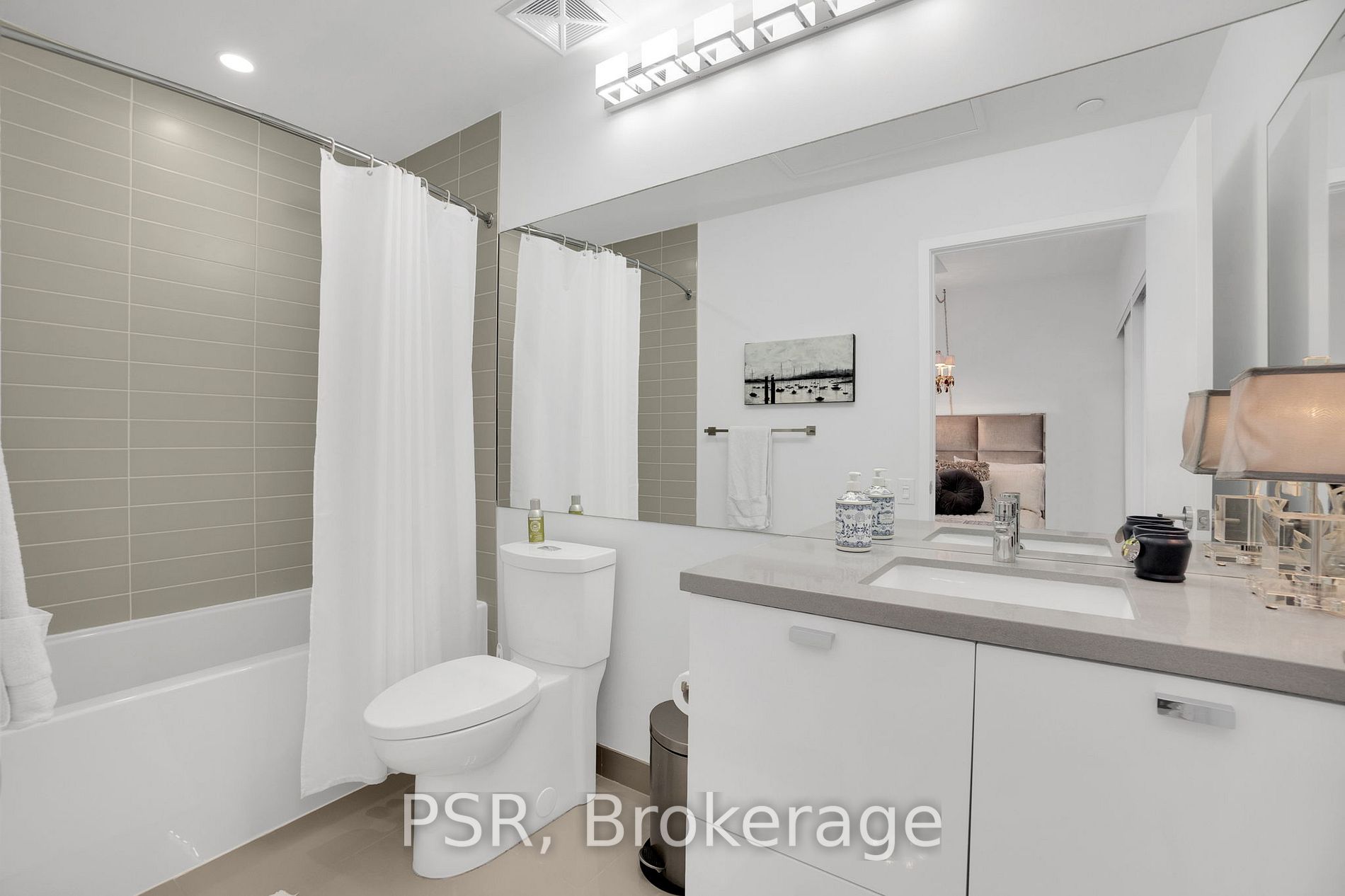 290 Adelaide St W, #4104