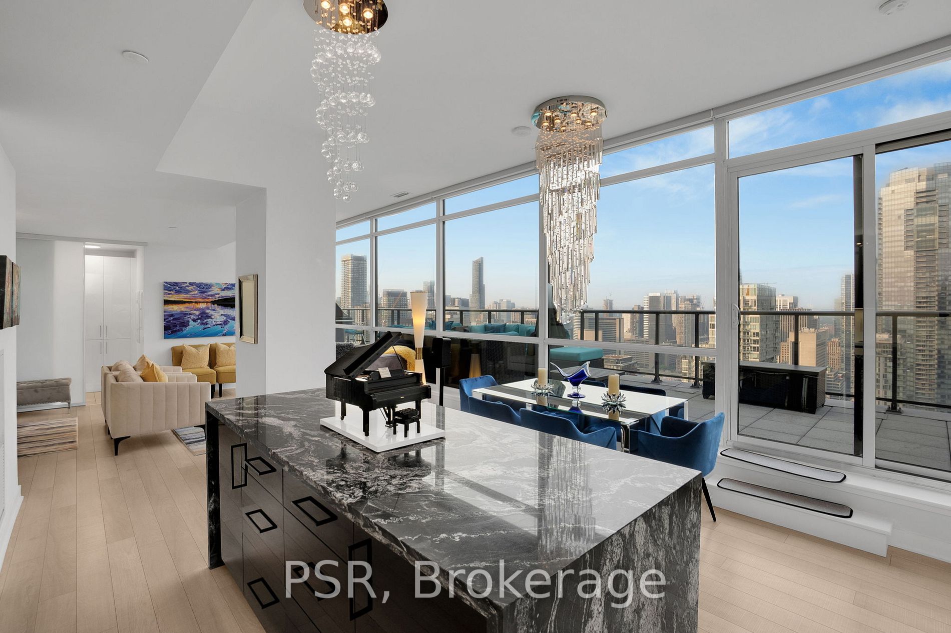 290 Adelaide St W, #4104