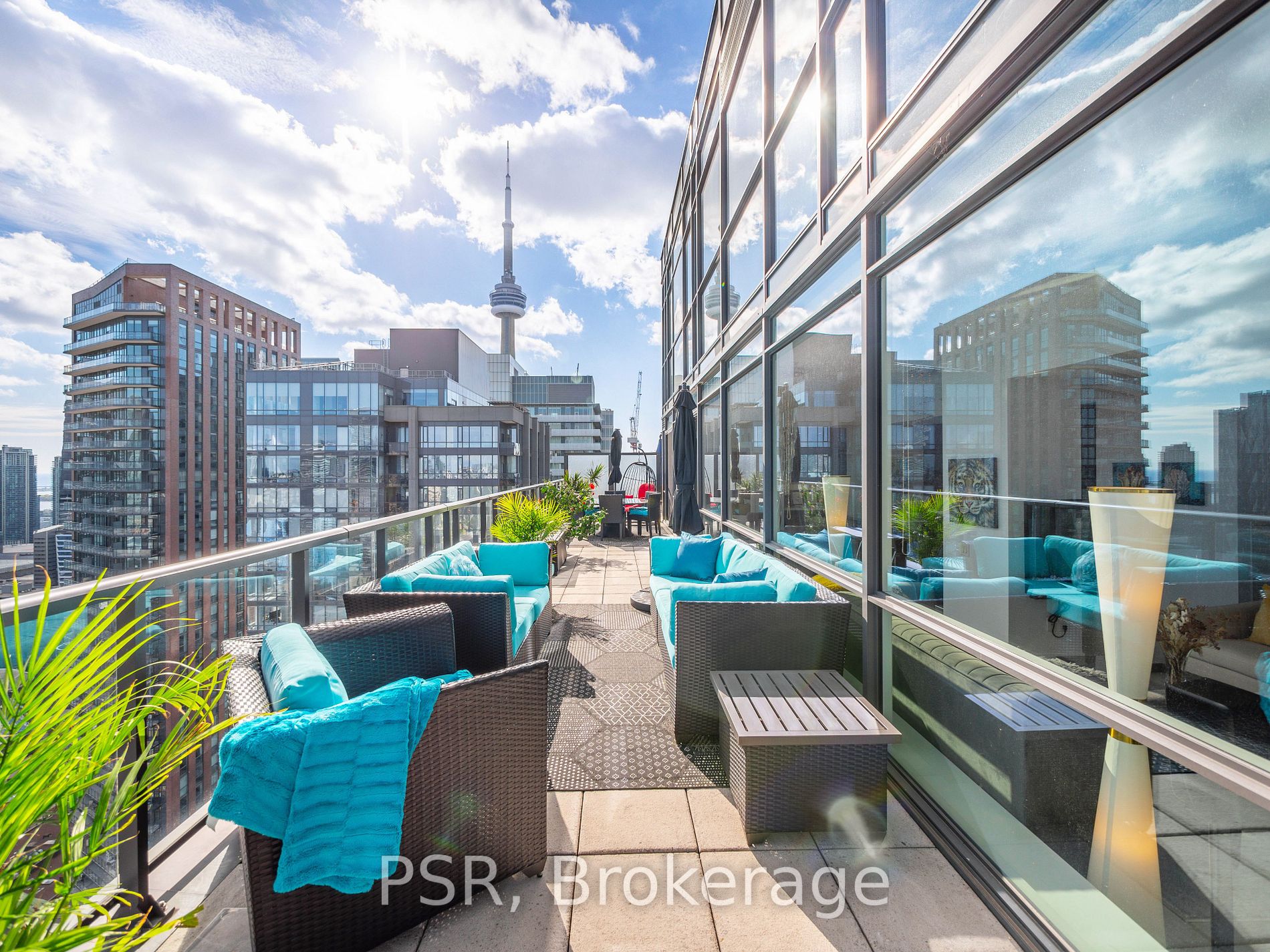 290 Adelaide St W, #4104