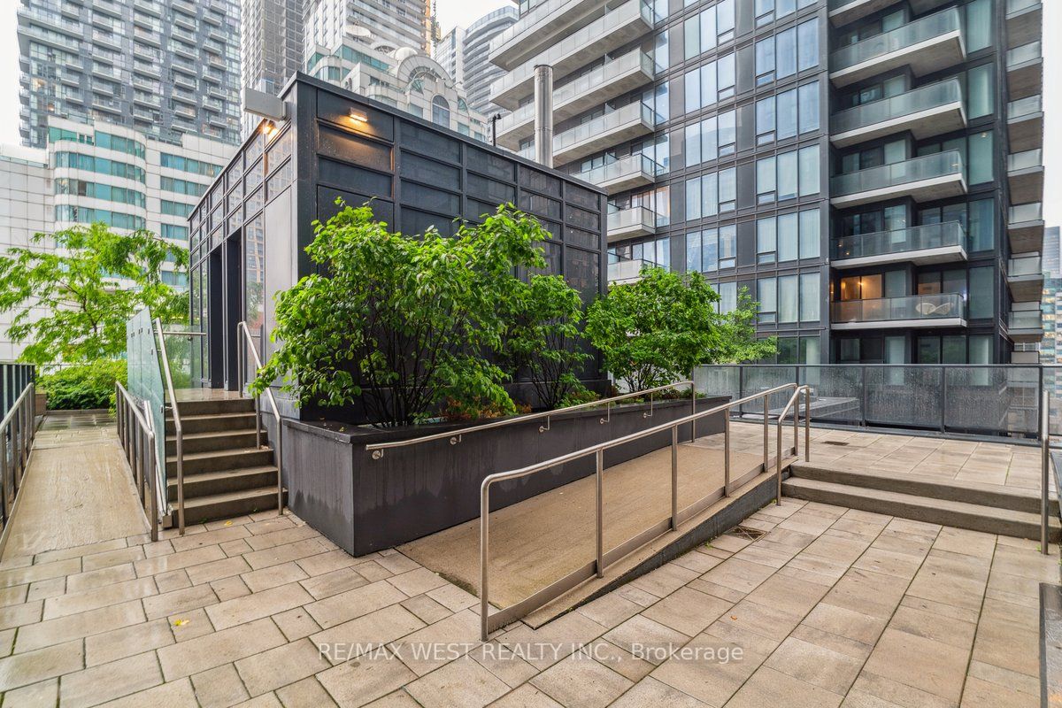 115 Blue Jays Way, #3312
