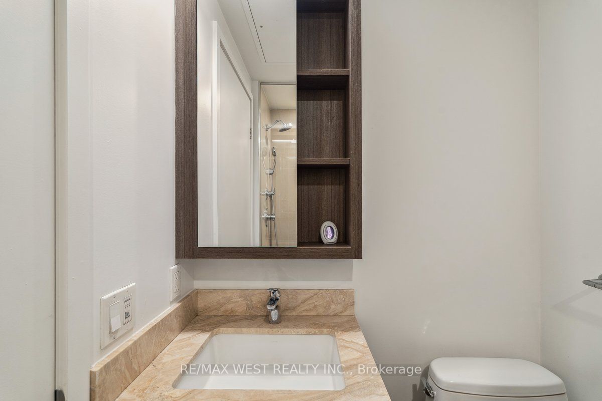115 Blue Jays Way, #3312