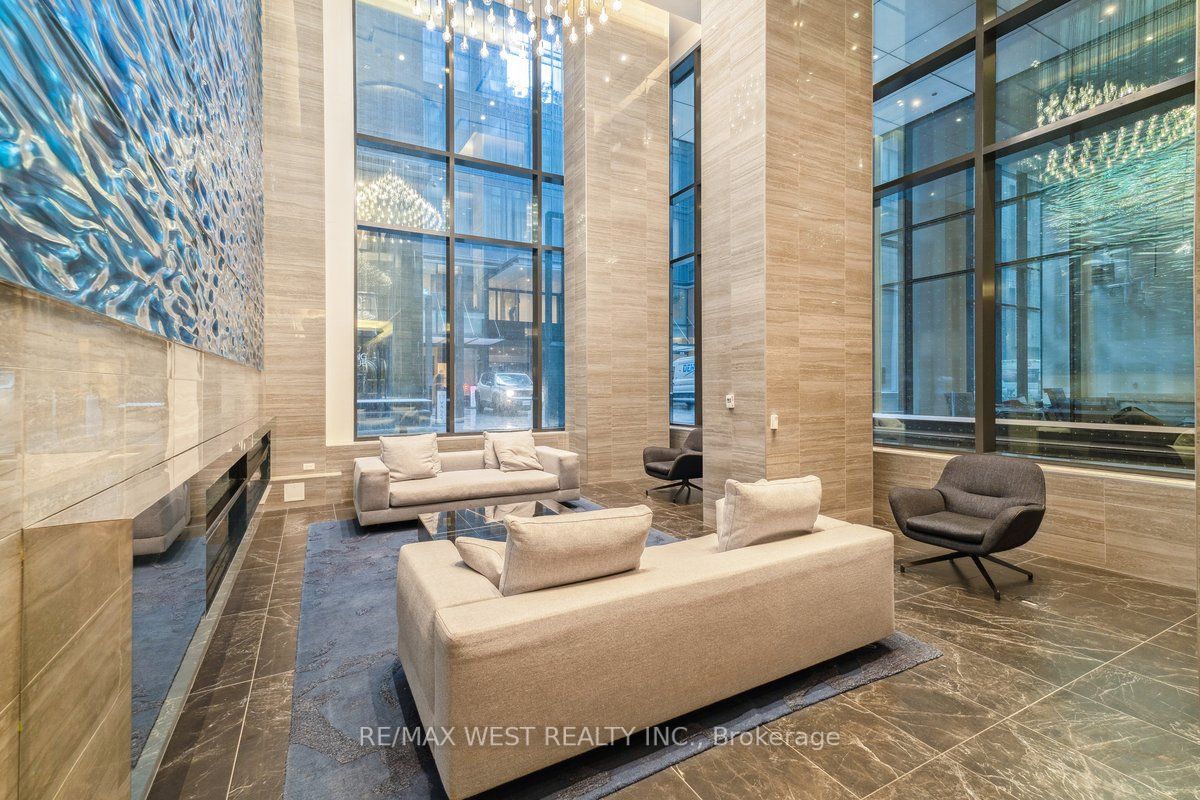 115 Blue Jays Way, #3312