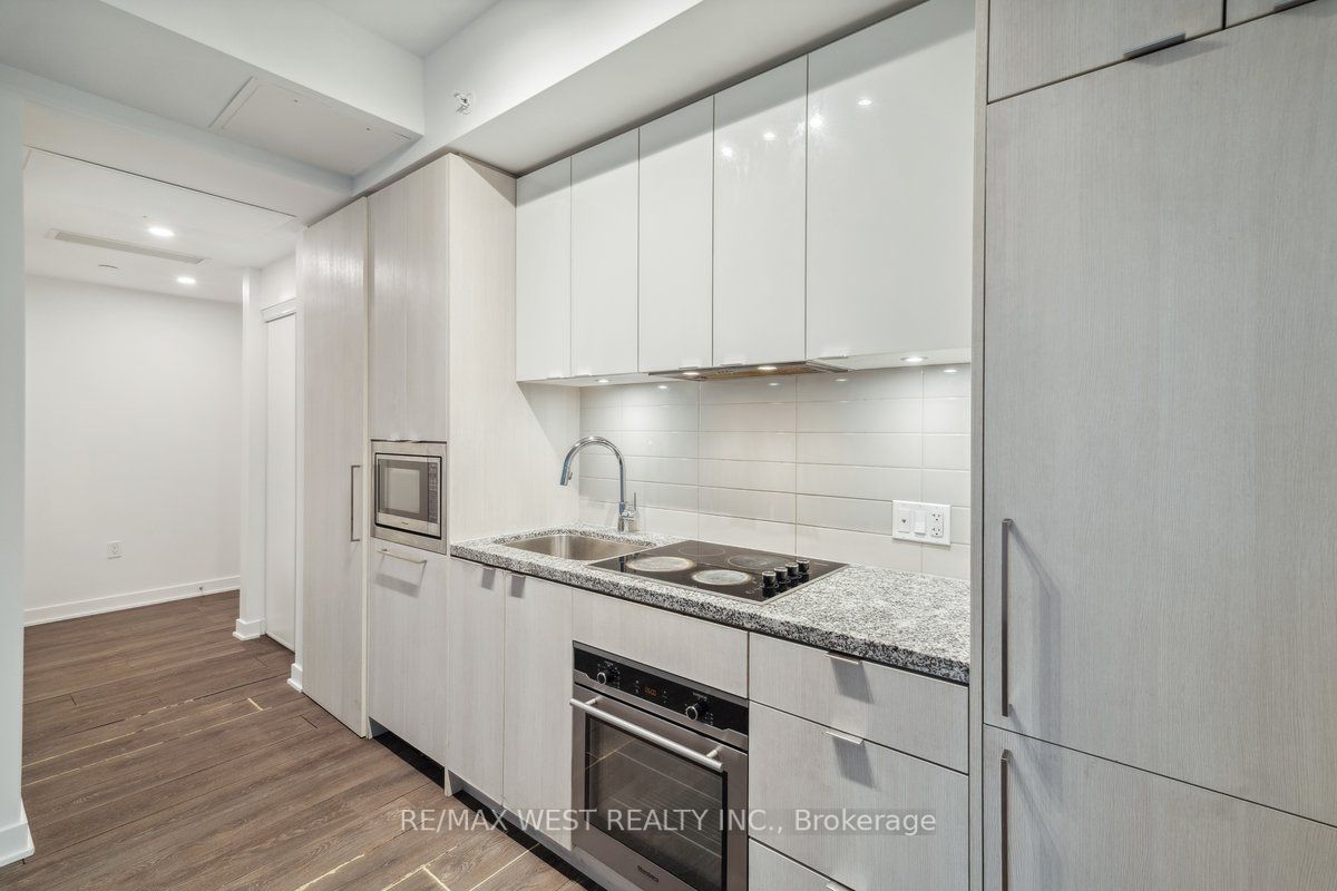 115 Blue Jays Way, #3312