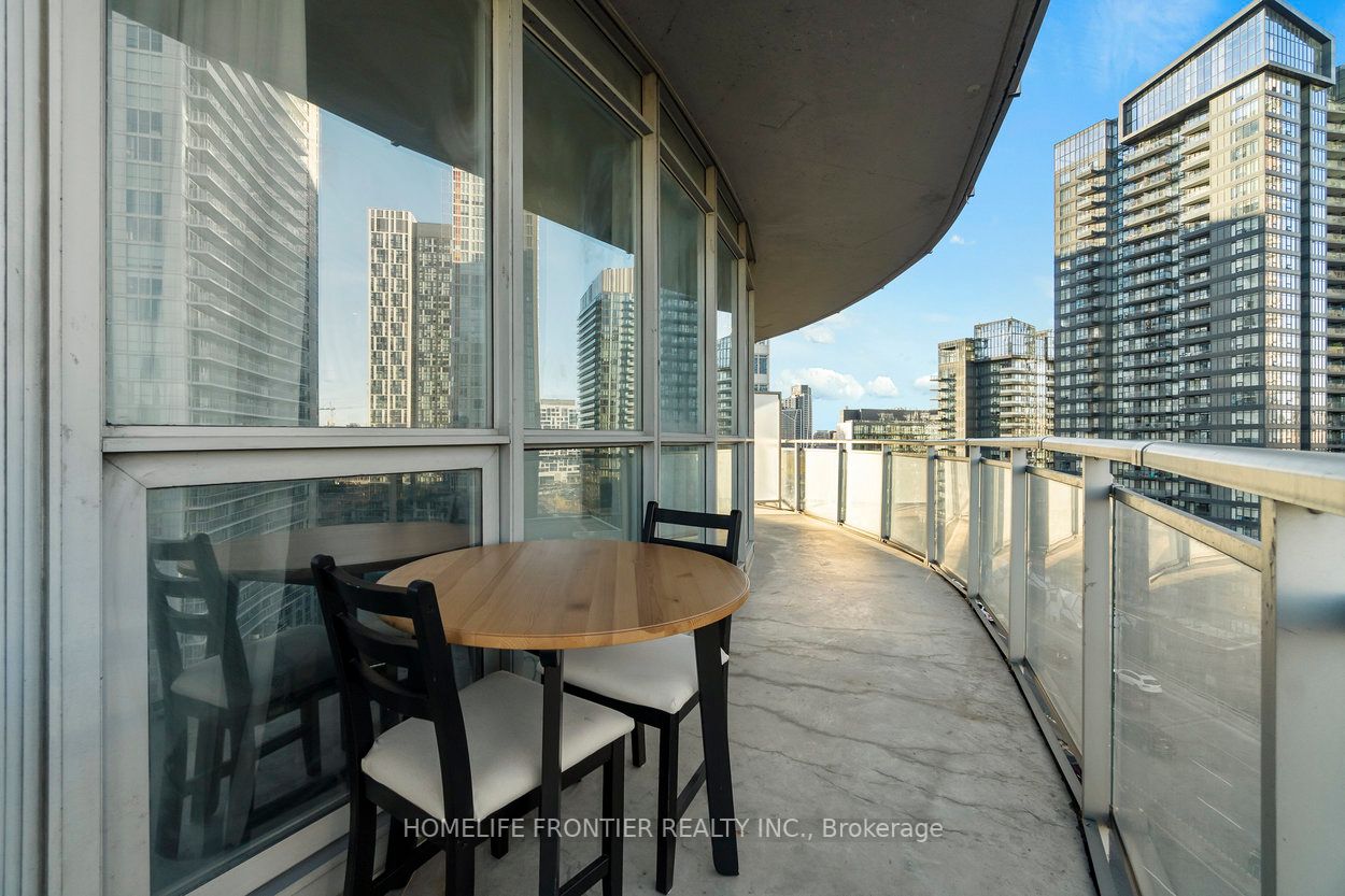 38 Dan Leckie Way, #1708