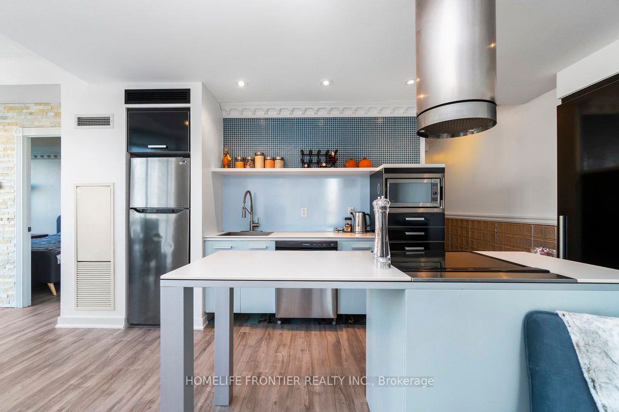38 Dan Leckie Way, #1708