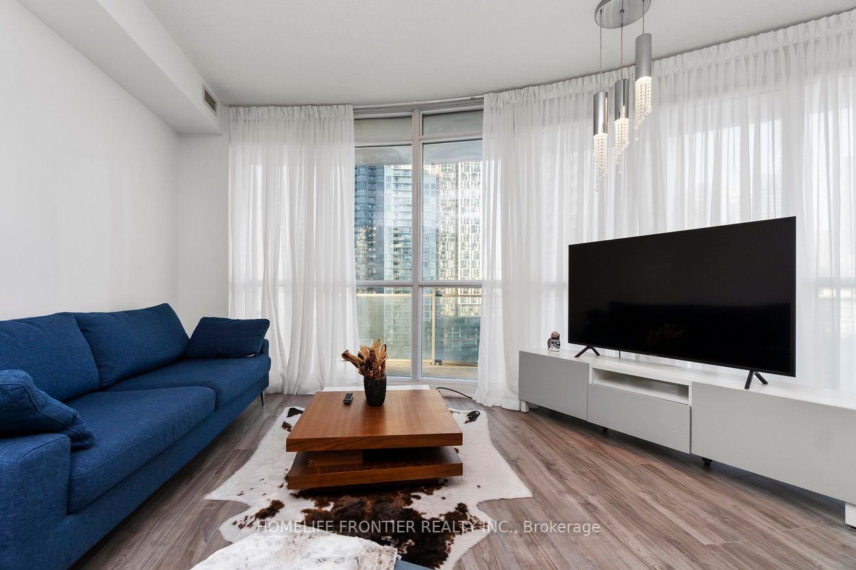 38 Dan Leckie Way, #1708