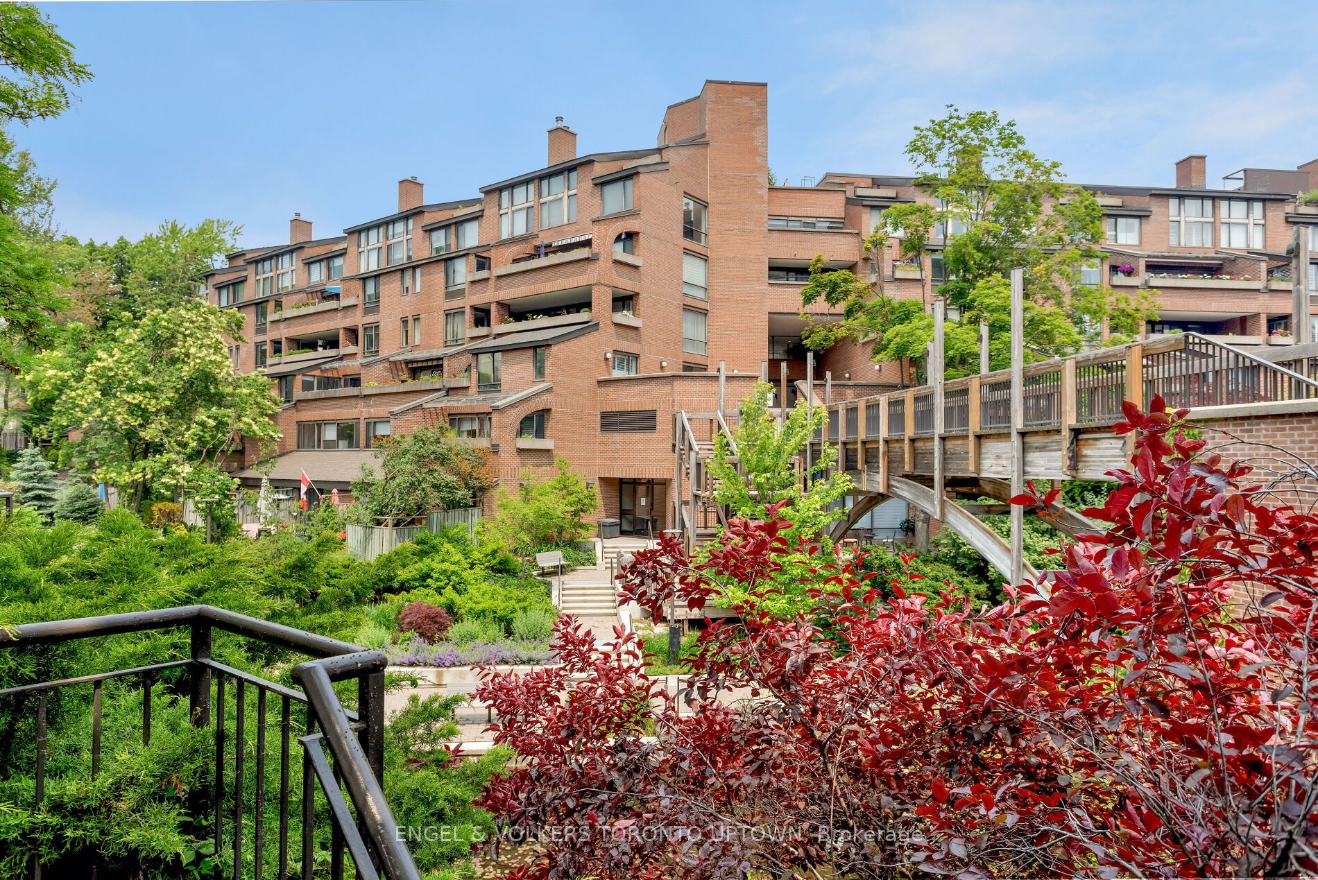 40 Sylvan Valleyway, #518