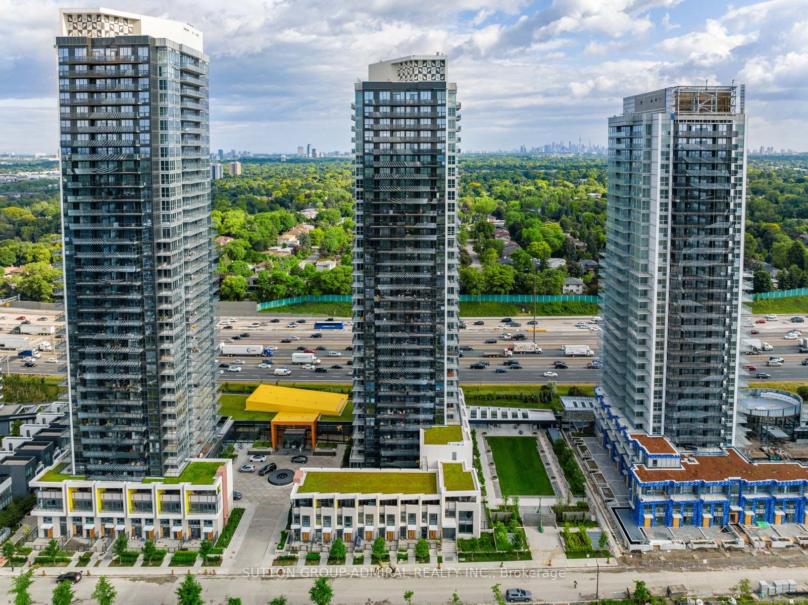 85 Mcmahon Dr, #3509
