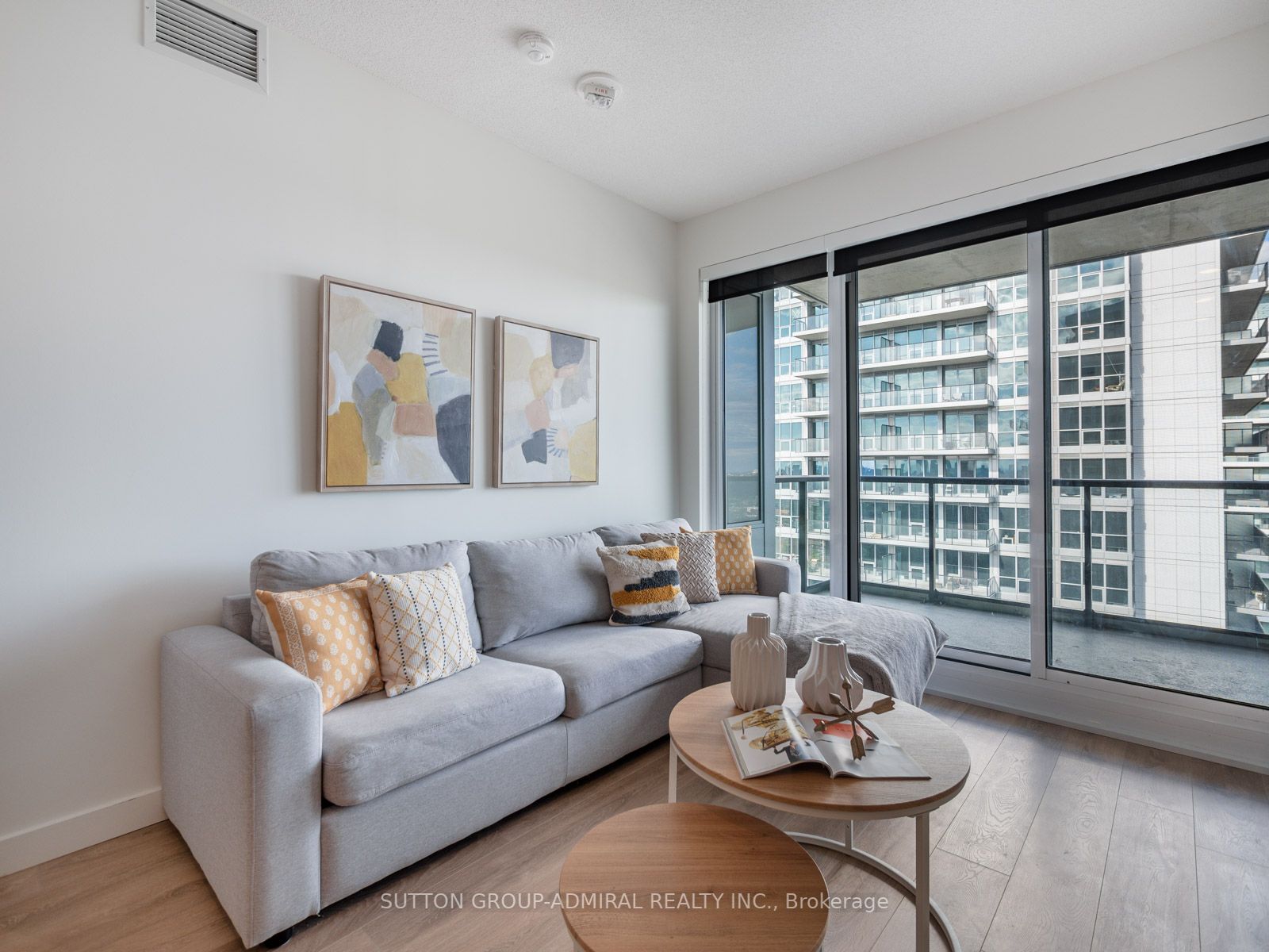 85 Mcmahon Dr, #3509