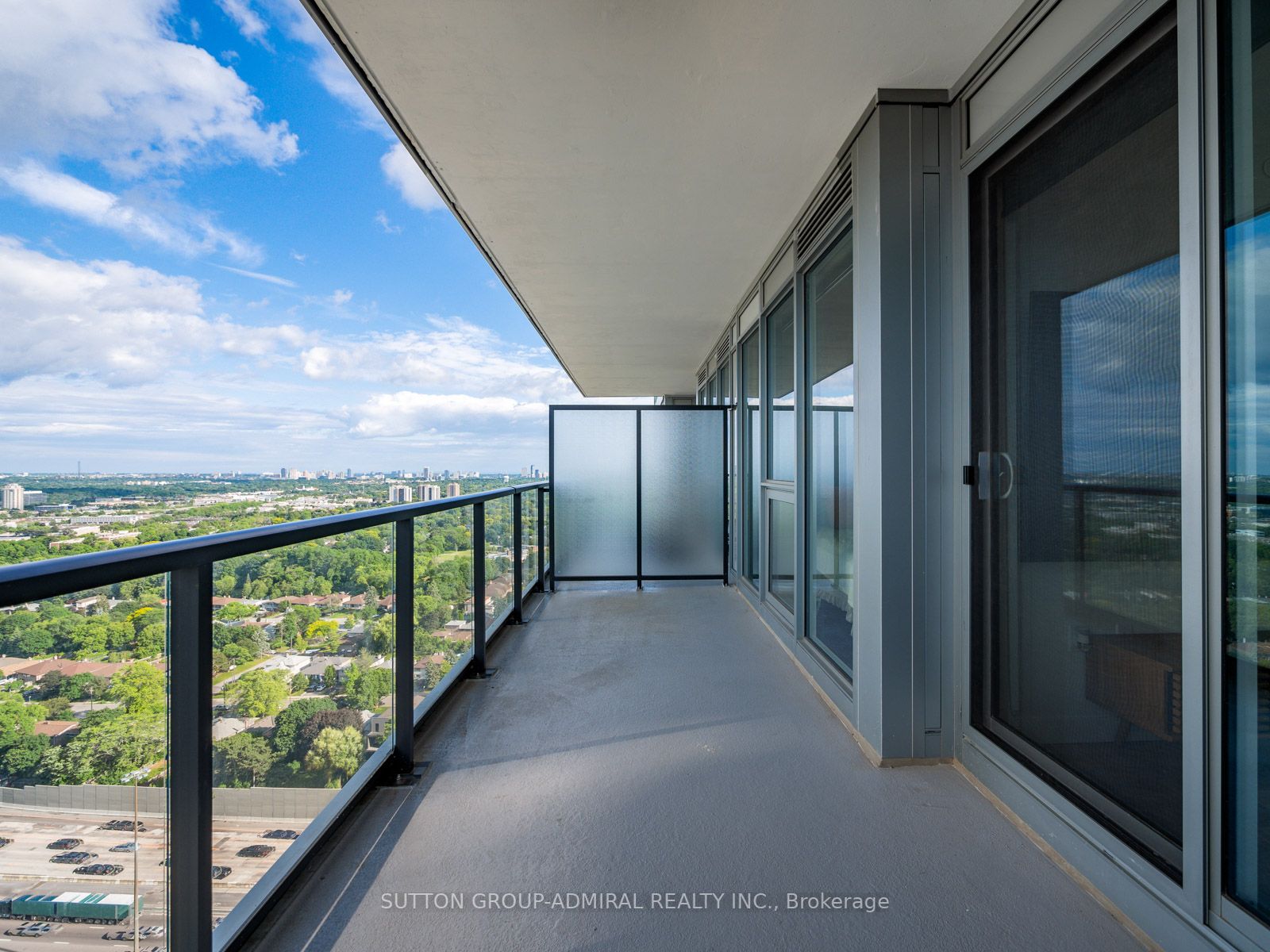 85 Mcmahon Dr, #3509