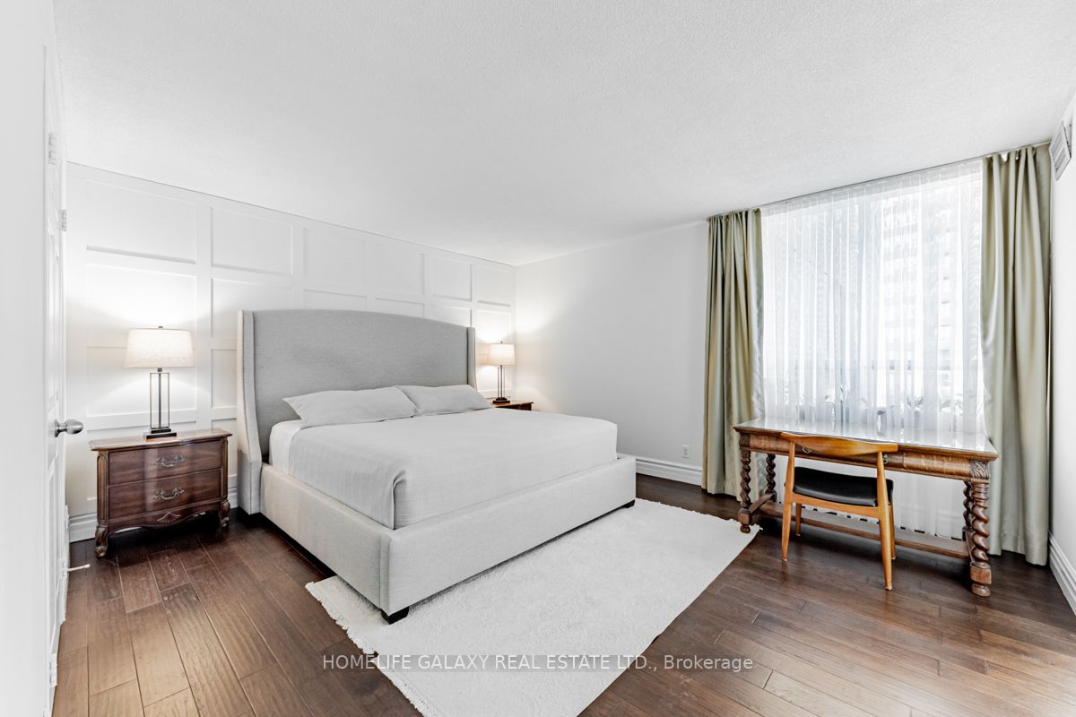 215 Wynford Dr, #404