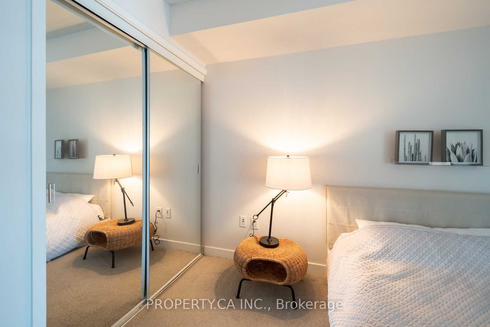 4K Spadina Ave, #317