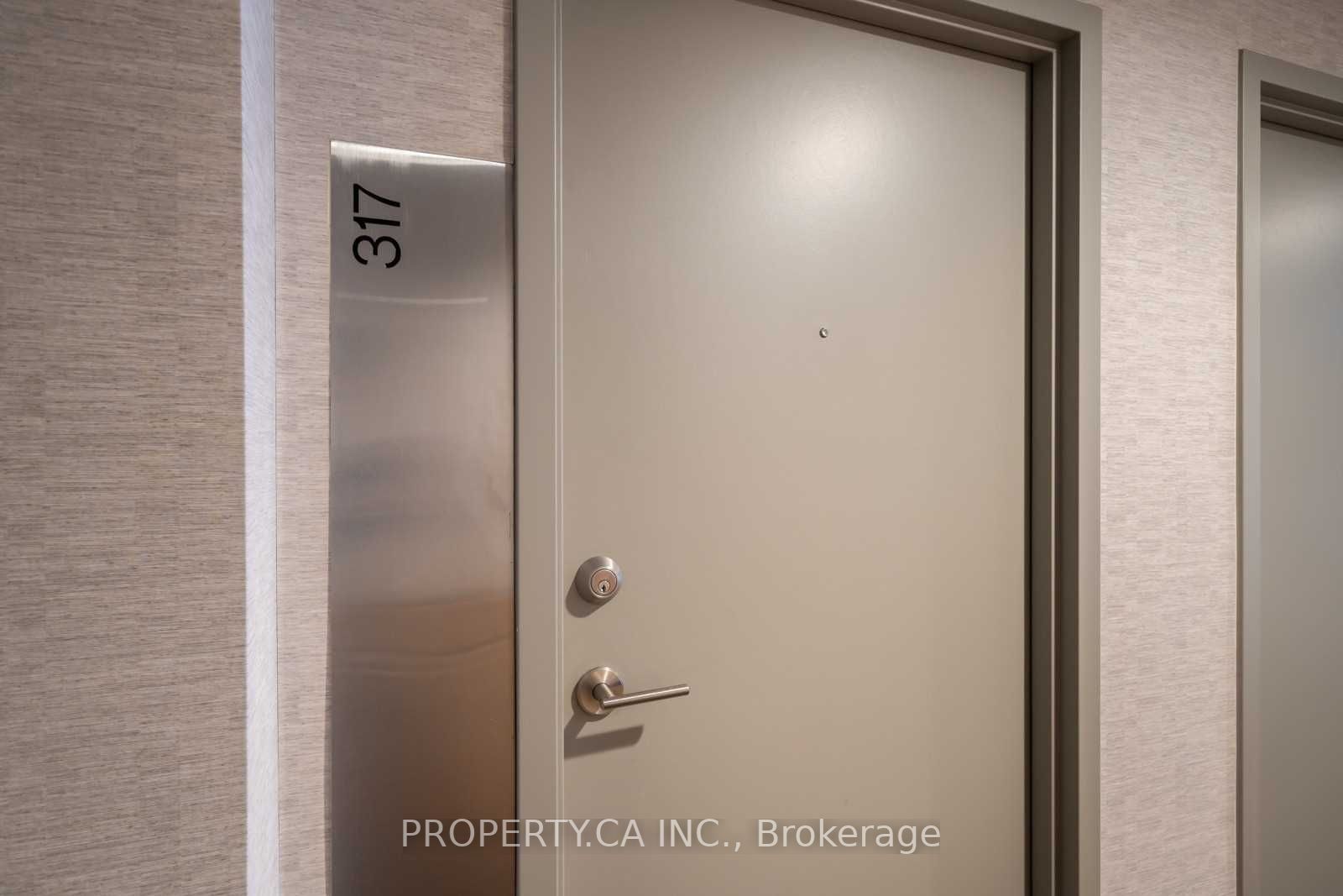 4K Spadina Ave, #317