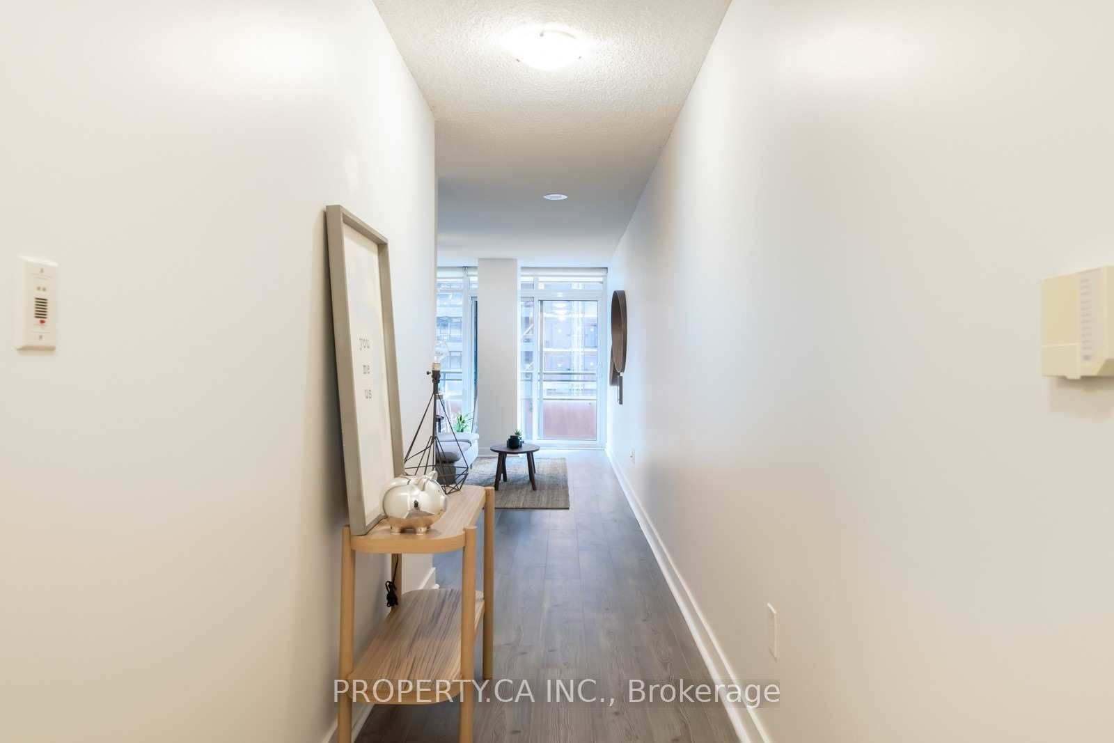 4K Spadina Ave, #317